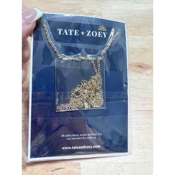 New! TATE & ZOEY Enamel Dipped Wood Circle 2.2” Diam Necklace Golden nice! - Picture 2 of 2